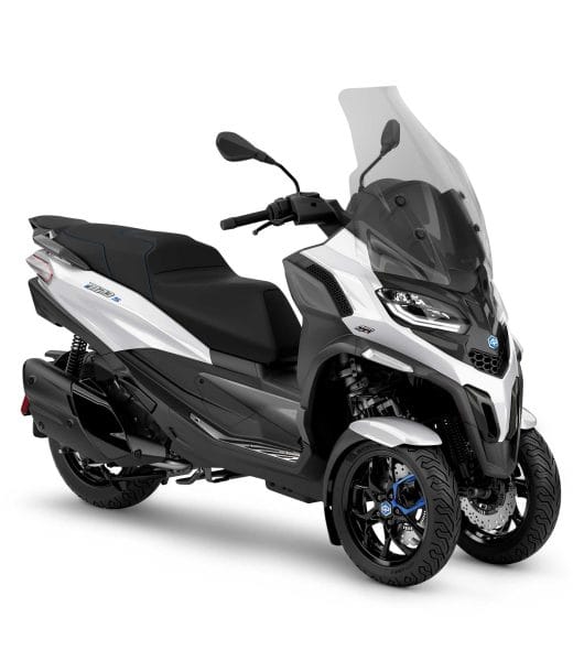 Piaggio_MP3-400-S_Bianco-Luna_3-4-ant-dx