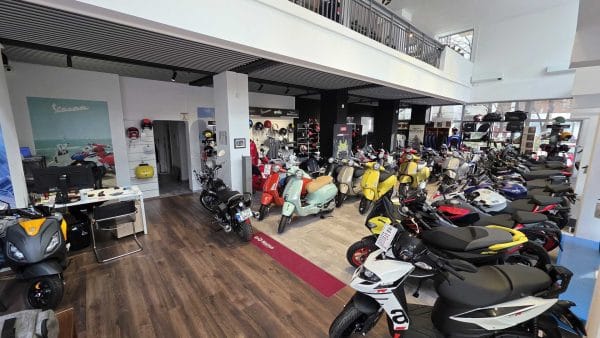 showroom-the-bike-hub